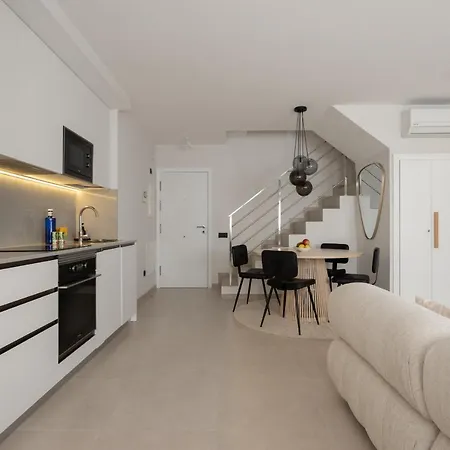 Deluxe Serenity Duplex In Canteras 大加那利岛拉斯帕尔马斯